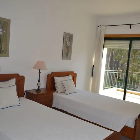 Complexo Eden Village 아파트